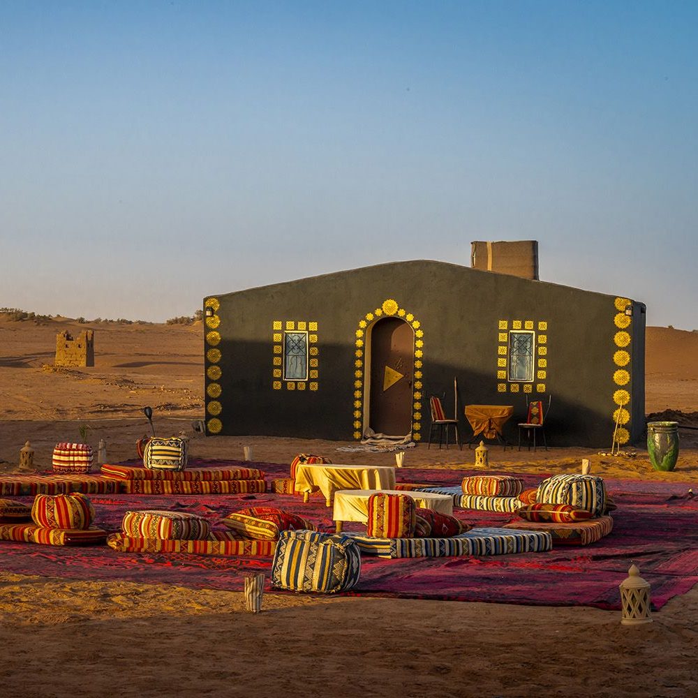 Desert Camp in M'Hamid El Ghizlane Morocco at sunset – Taragalte Nomad Camp